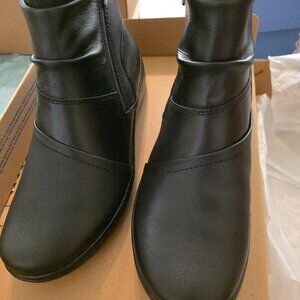 Clarks Collection Cora Pace Black 8